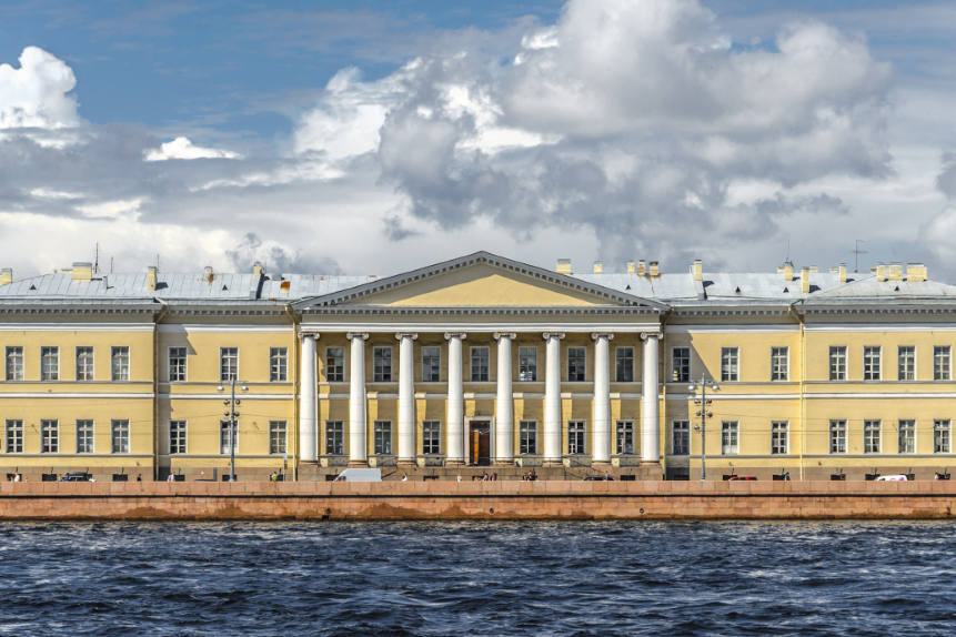 «Наука сейчас — необходимый элемент существования и развития нашего общества»